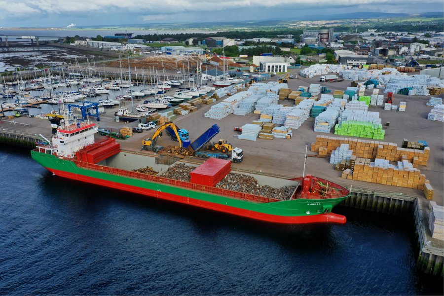 Expected Arrival: AMUESA               at Glasgow KGV / Riverside