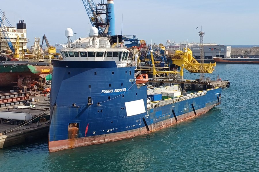 Currently leaving Ijmuiden for Aberdeen - FUGRO RESOLVE