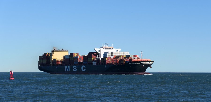 East UK Map: Currently off Felixstowe for London GP - MSC JEONGMAN