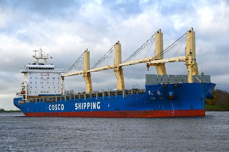 Expected Departure: TIAN LE             