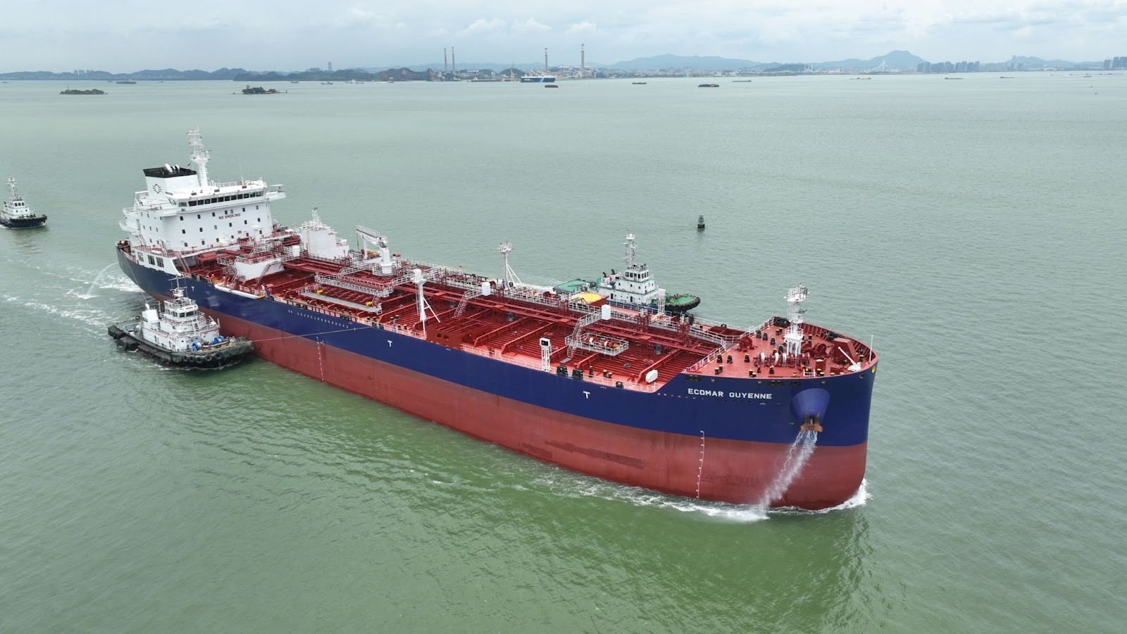 Transit: ECOMAR GUYENNE       entering English South Coast at The Dover Strait