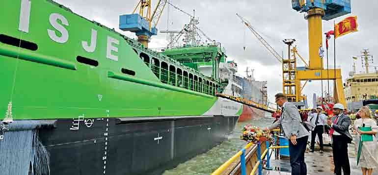 Transit: MISJE SAKURA entering English South Coast at The Dover Strait