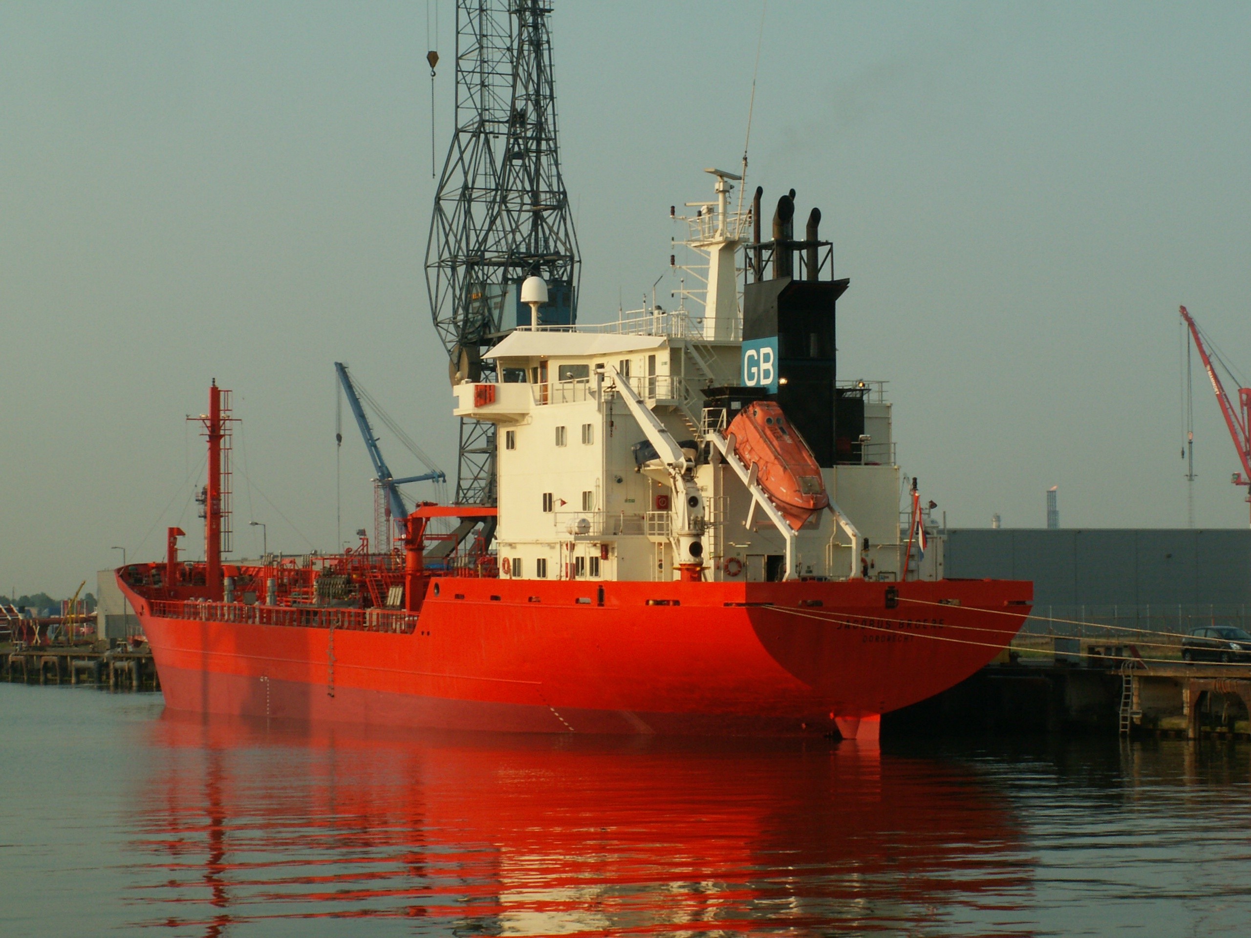 Transit: KEY FIGHTER          entering English South Coast at The Dover Strait
