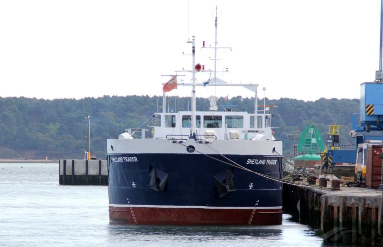  Scottish East Coast - SHETLAND TRADER transiting John O'Groats Approach