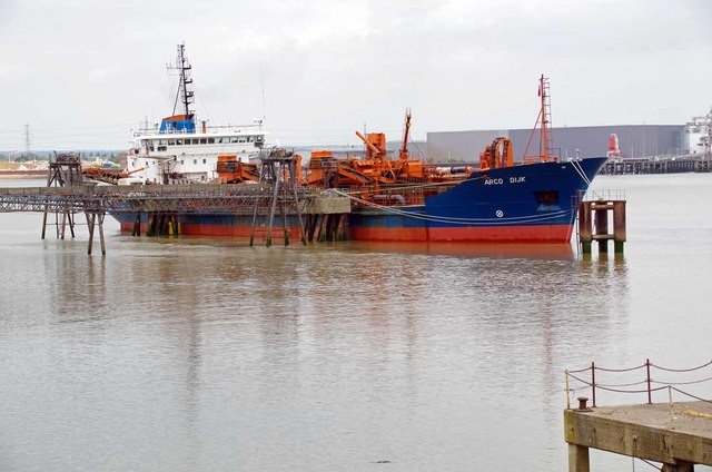 Thames Departure: ARCO DIJK