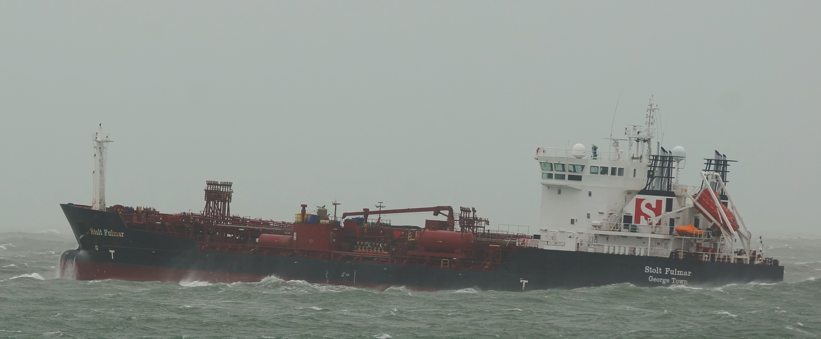 Transit: STOLT FULMAR entering English South Coast at The Dover Strait
