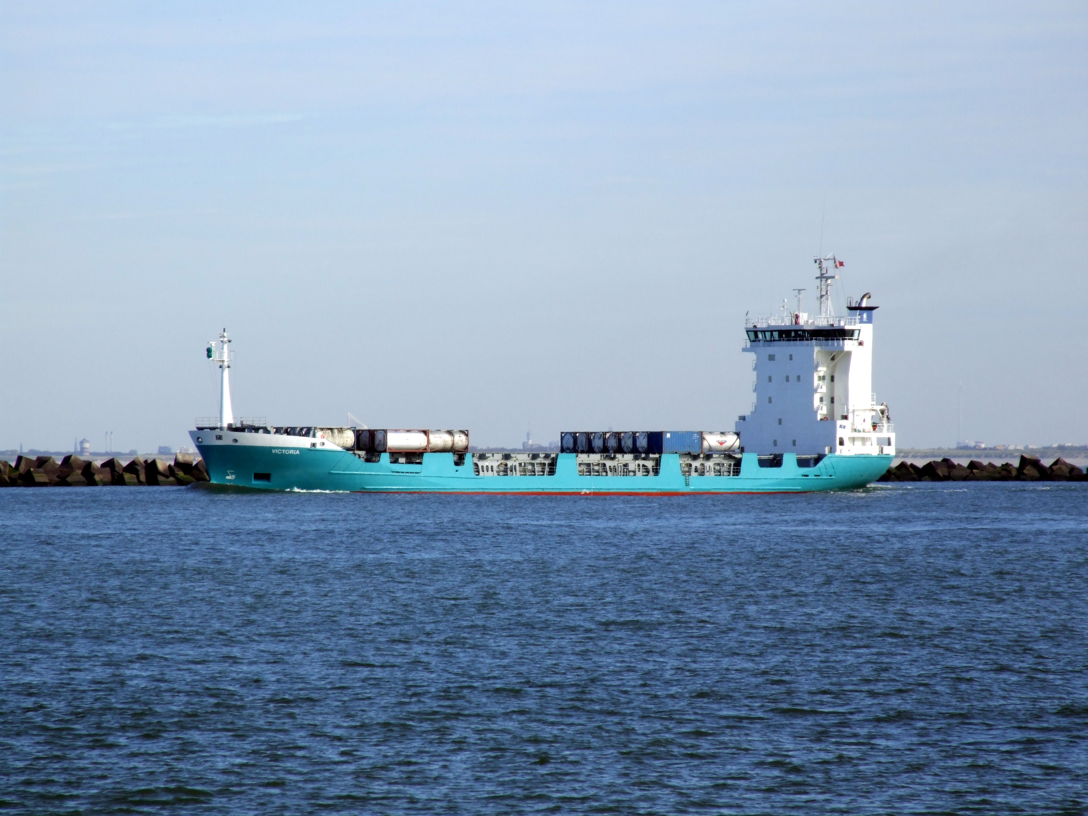 Transit: VICTORIA entering English South Coast at The Dover Strait