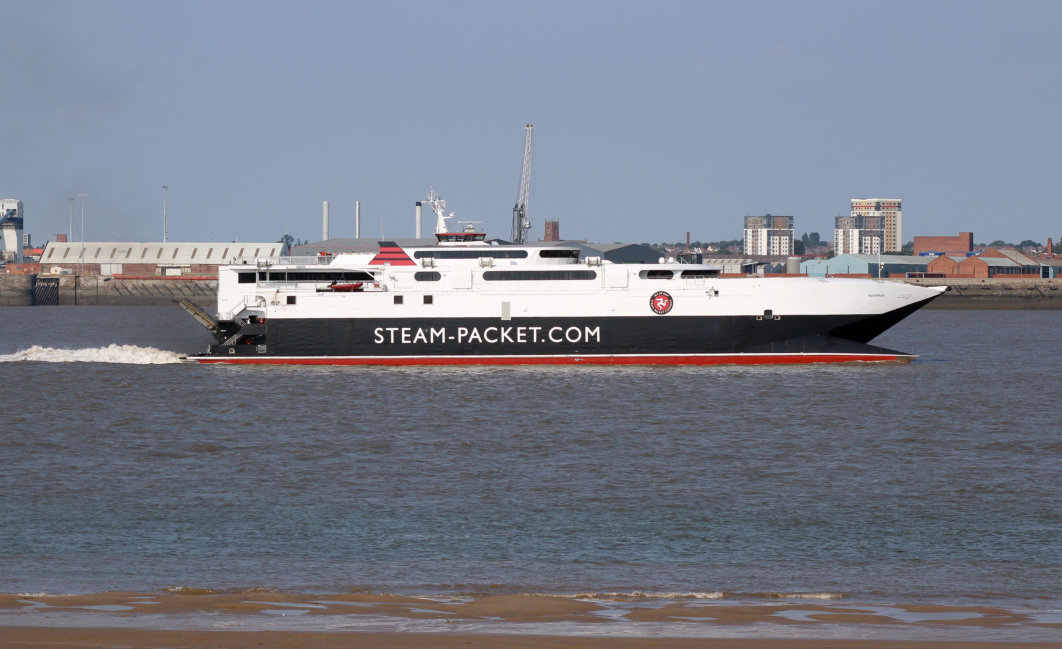  Irish Sea - MANANNAN             transiting North Channel Belfast