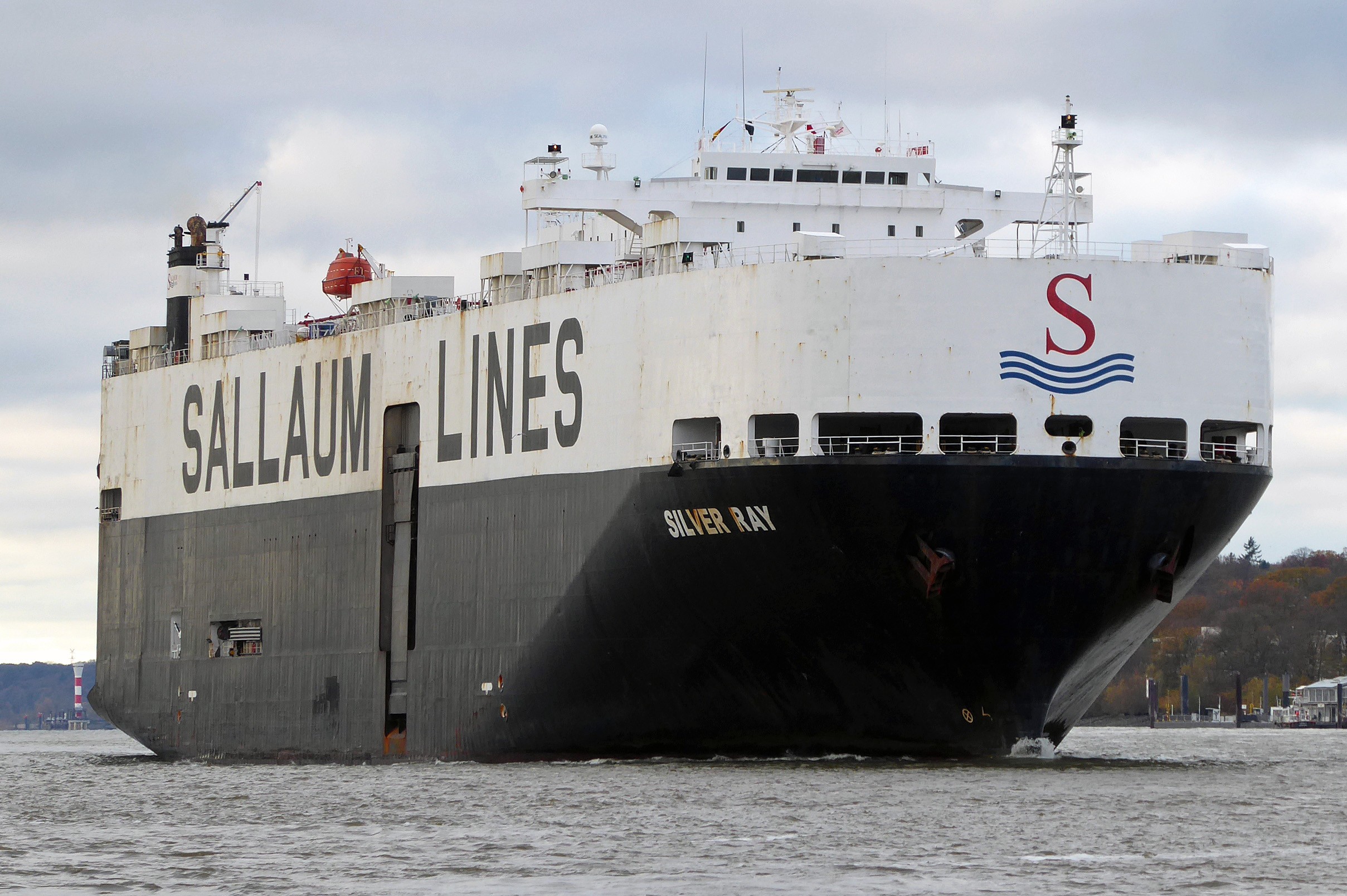  Celtic Sea - SILVER RAY           transiting Celtic Sea