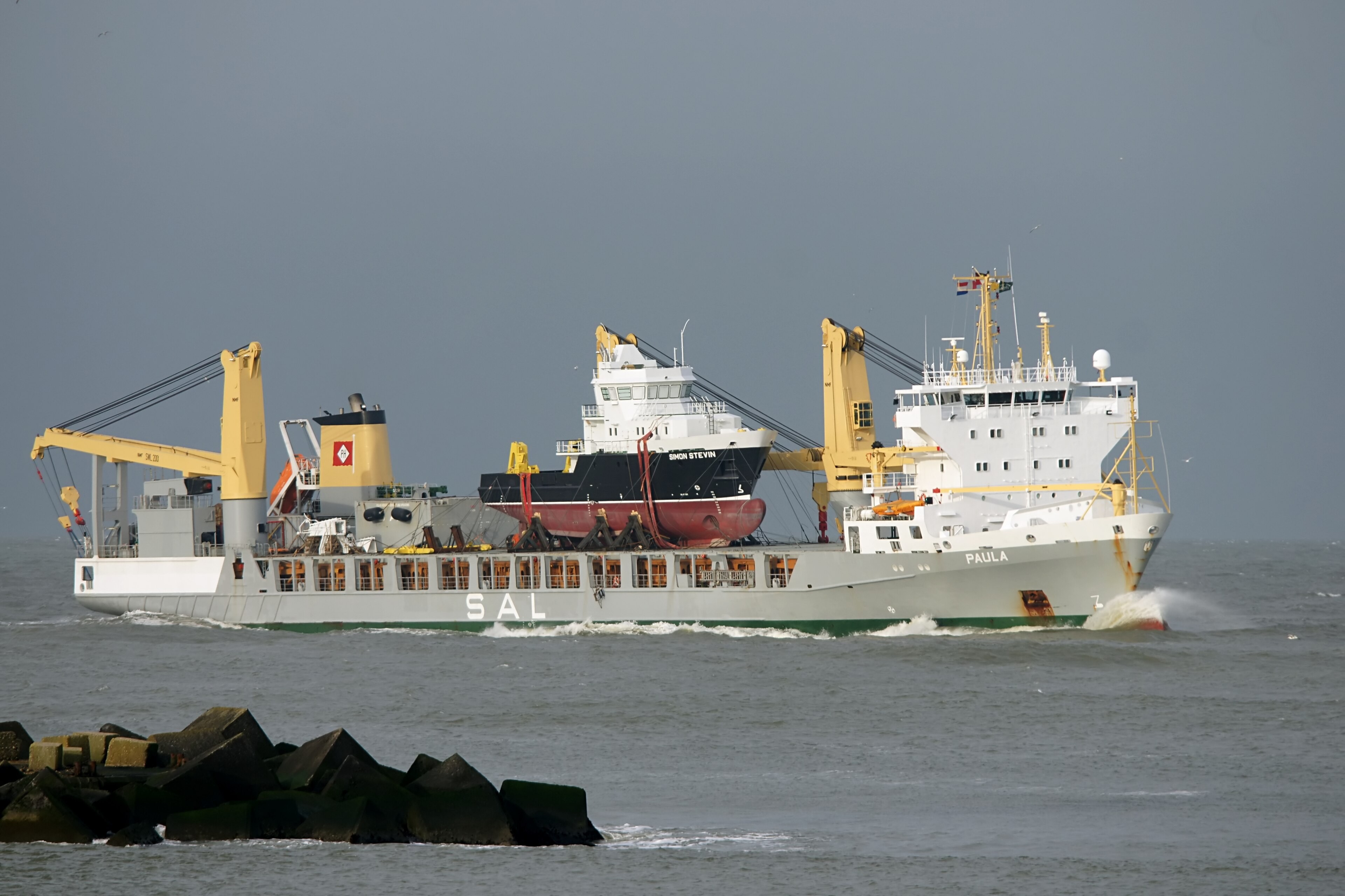 Transit: PAULA entering English South Coast at The Dover Strait