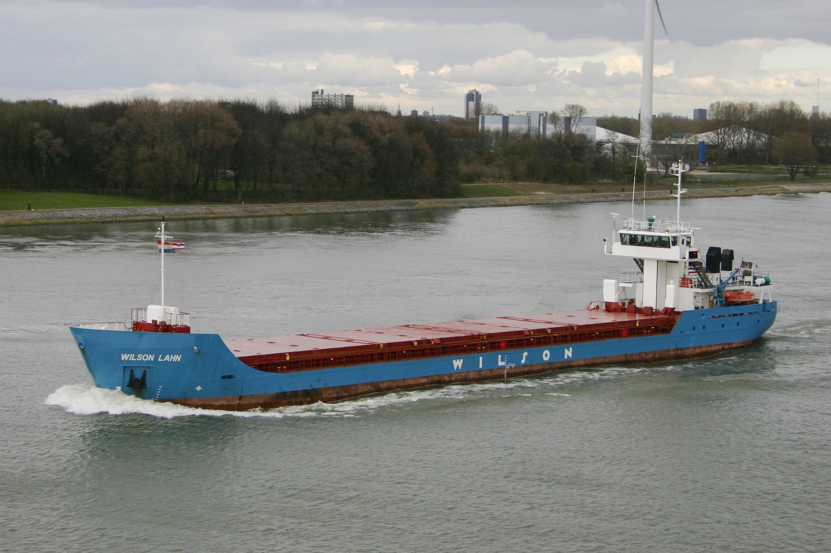  Scottish East Coast - WILSON LAHN          transiting Forth & Tay Coast
