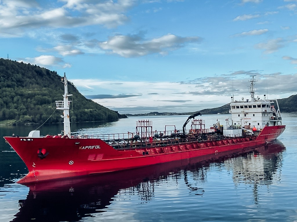 KAPRIFOL transiting Dornoch Firth To Pentland Firth on the Dornoch Firth Coast  
