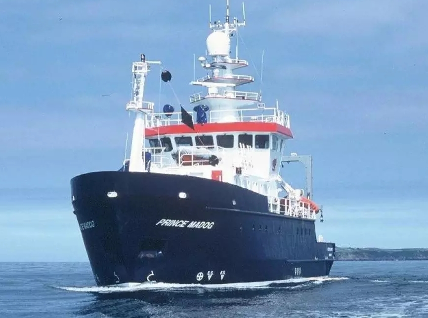 Transit: PRINCE MADOG entering English South Coast at The Dover Strait