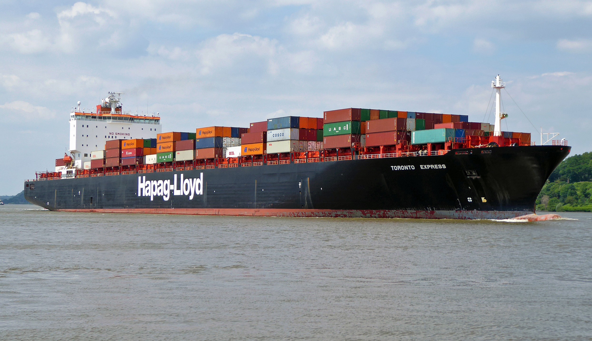 Transit: TORONTO EXPRESS      entering English South Coast at The Dover Strait