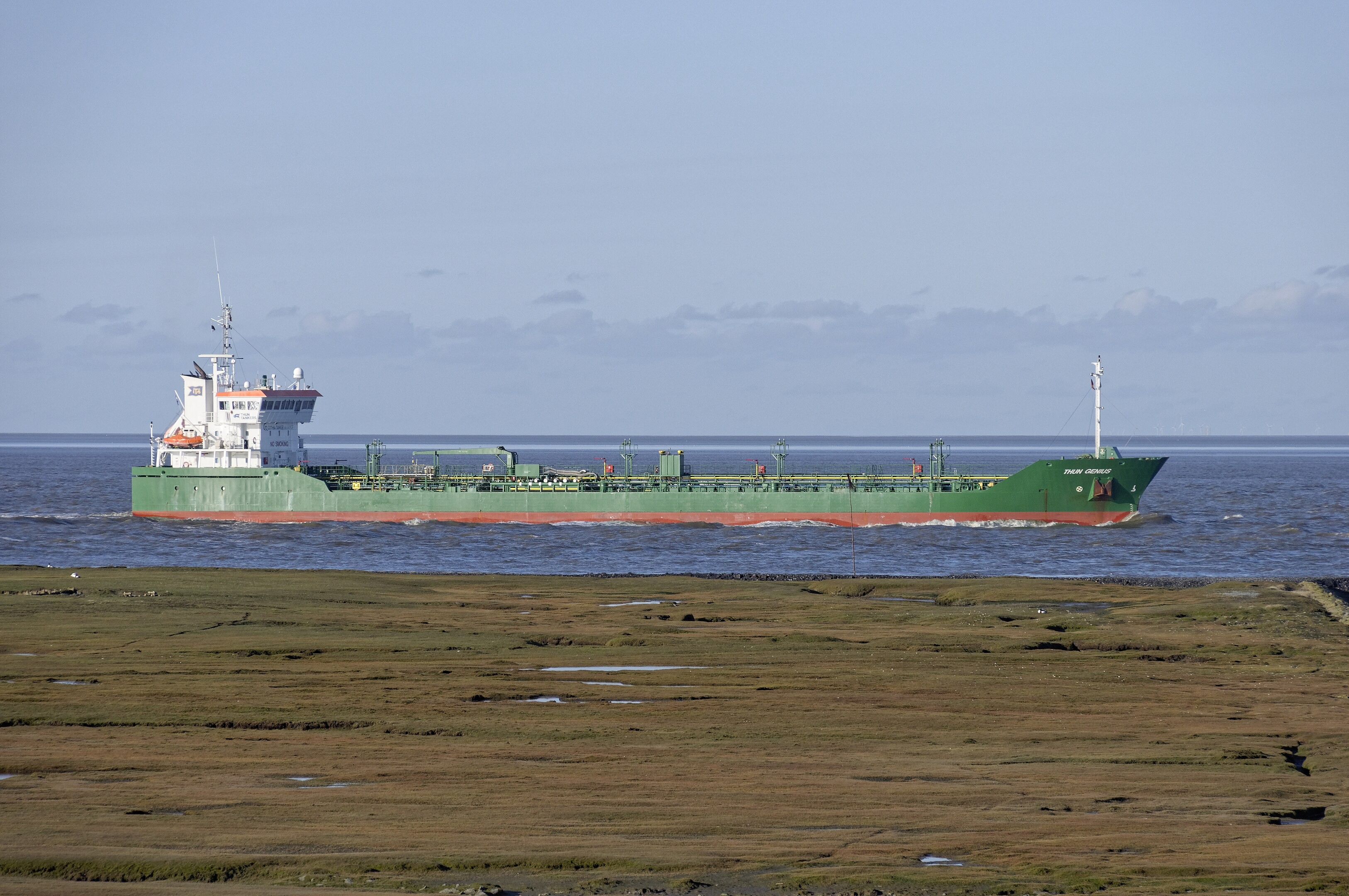 Transit: THUN GENIUS entering English South Coast at The Dover Strait