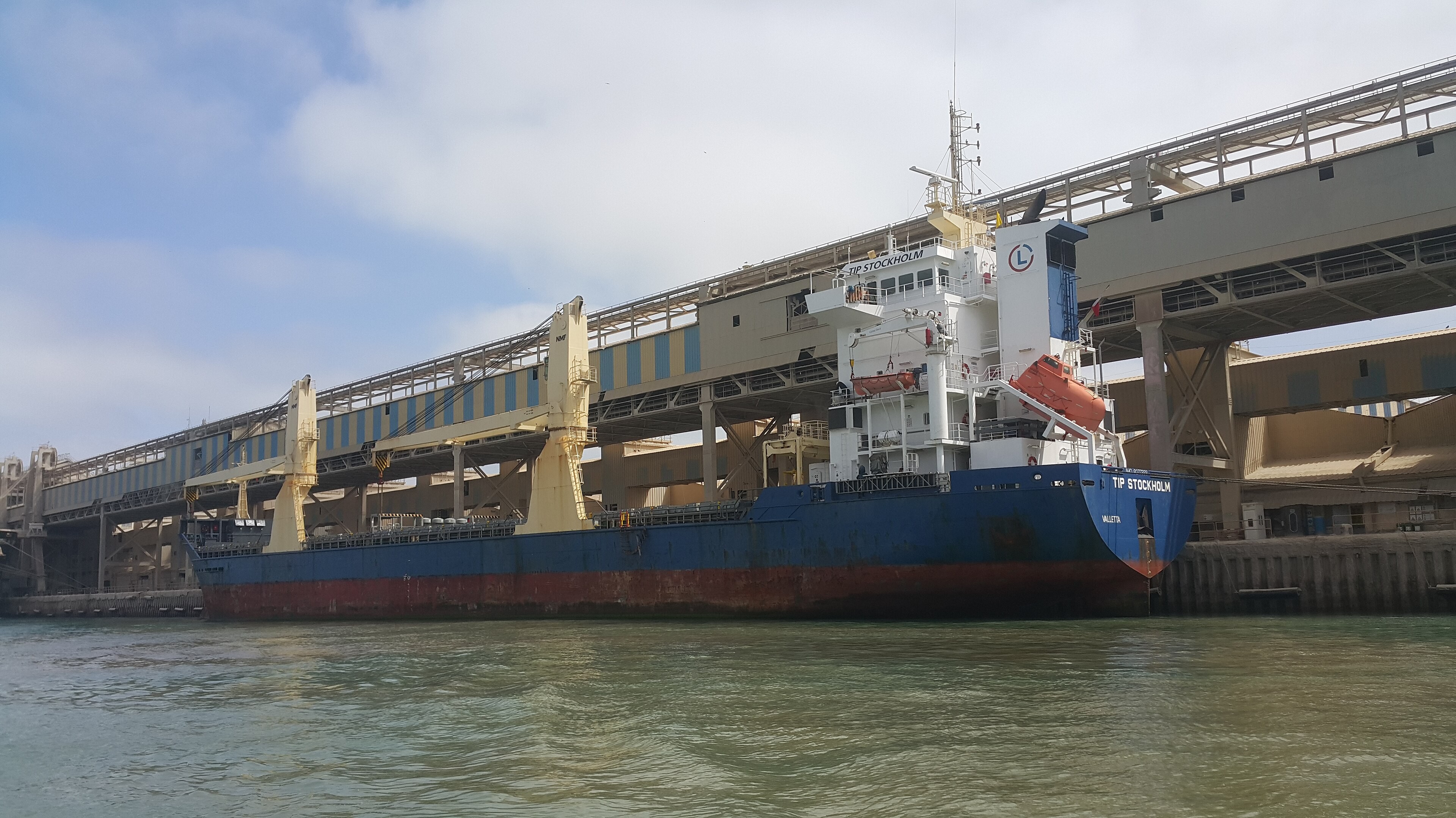Transit: ALTO                 entering English South Coast at The Dover Strait