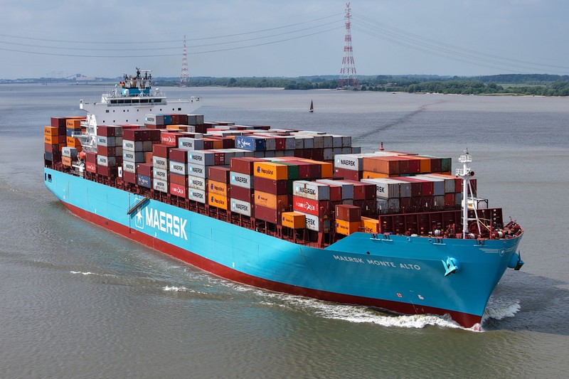  Celtic Sea - MAERSK MONTE ALTO    transiting Celtic Sea