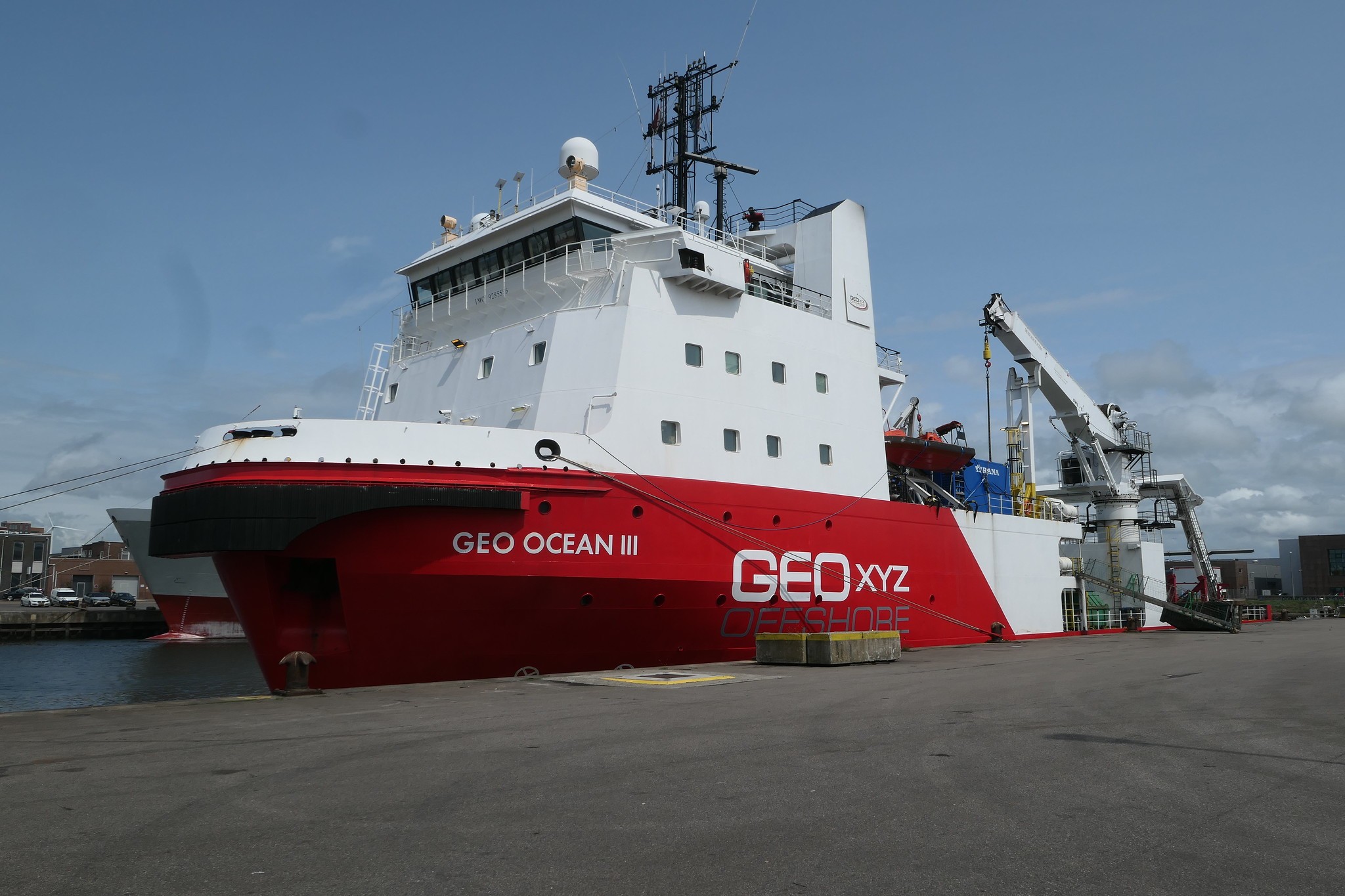Transit: GEO OCEAN III entering English South Coast at The Dover Strait