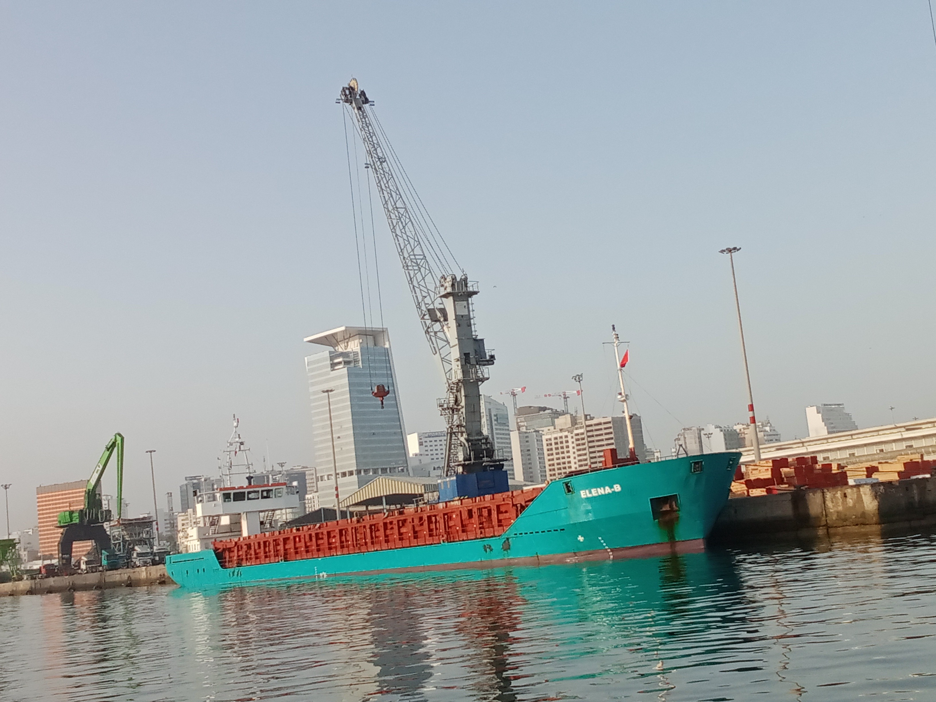  Irish Sea - ELENA                transiting Irish Sea off Dublin