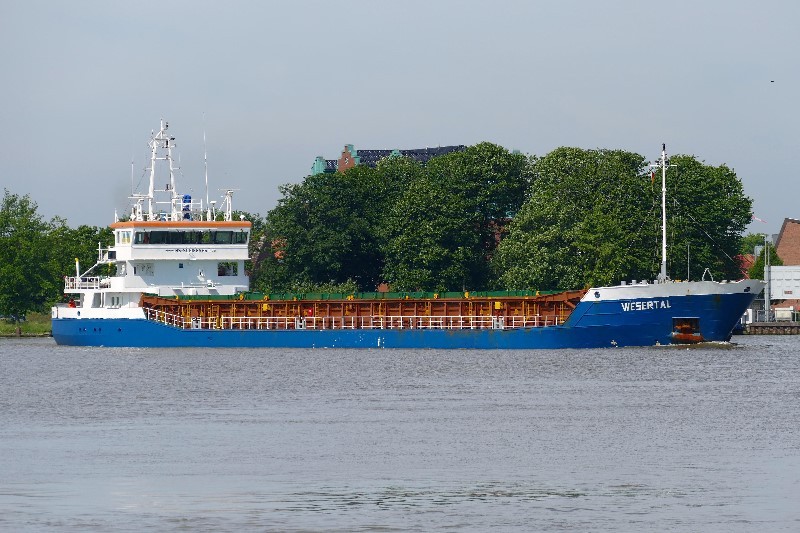 Transit: WESERTAL             entering English South Coast at The Dover Strait