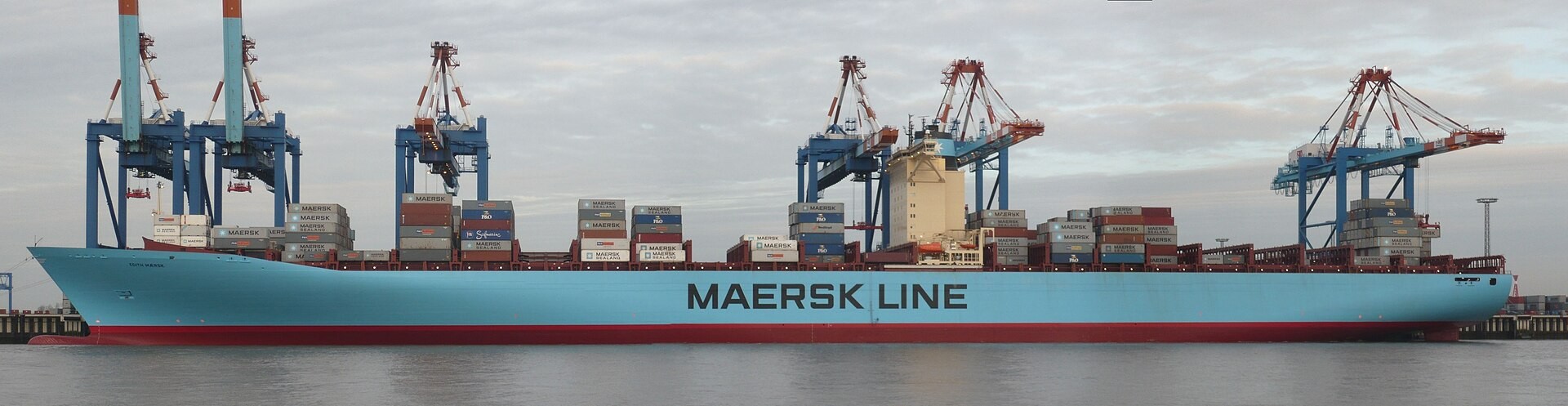 Thames Departure: EDITH MAERSK        