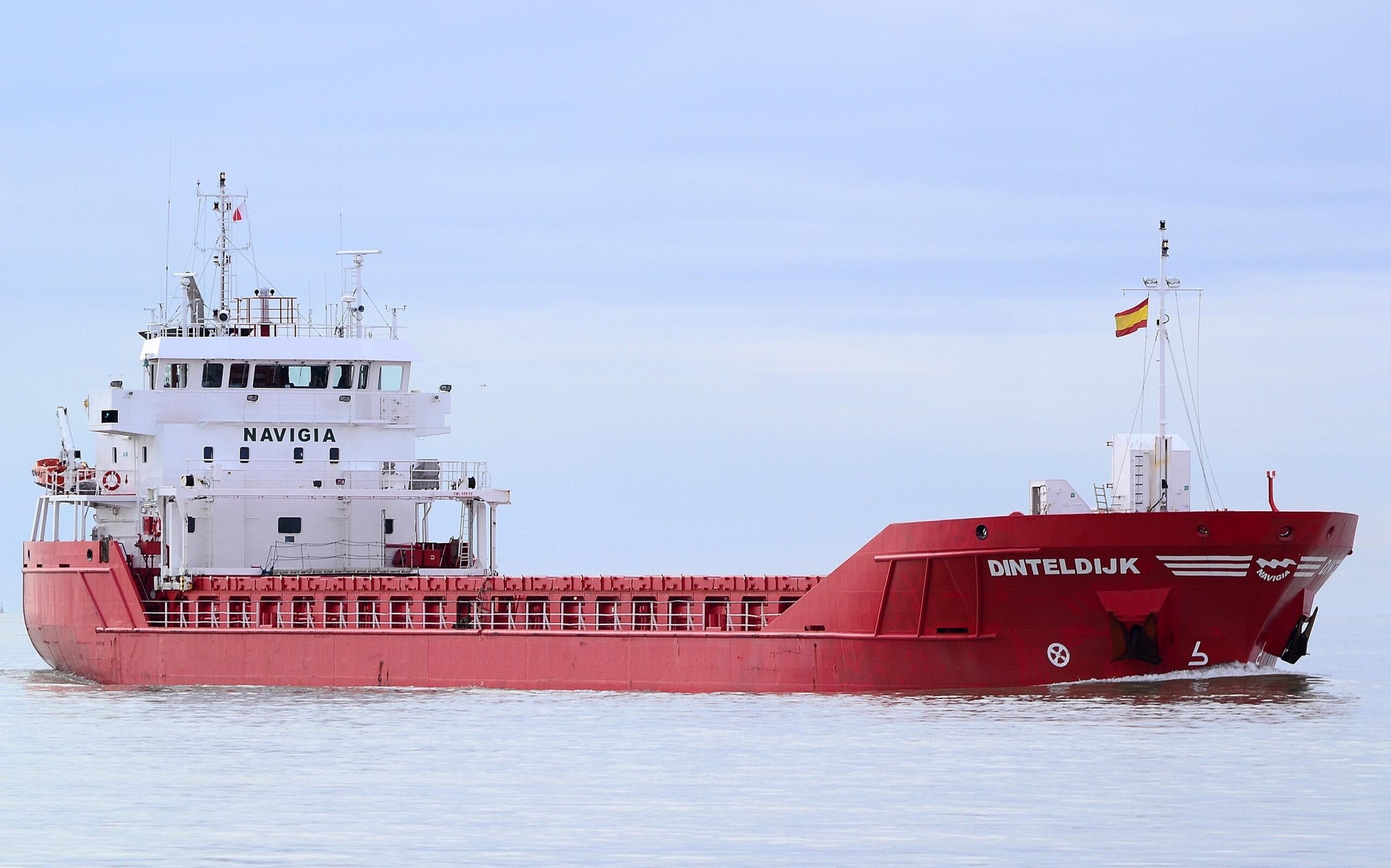  Irish Sea - DINTELDIJK transiting Irish Sea off Anglesey