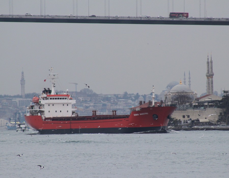 Transit: GEMINI MAESTRO       entering English South Coast at The Dover Strait