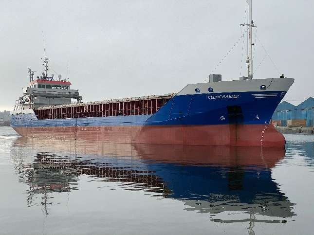  Irish Sea - CELTIC RAIDER transiting Irish Sea off Dublin