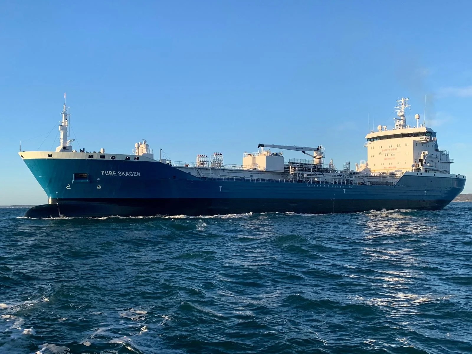 Transit: FURE SKAGEN entering English South Coast at The Dover Strait