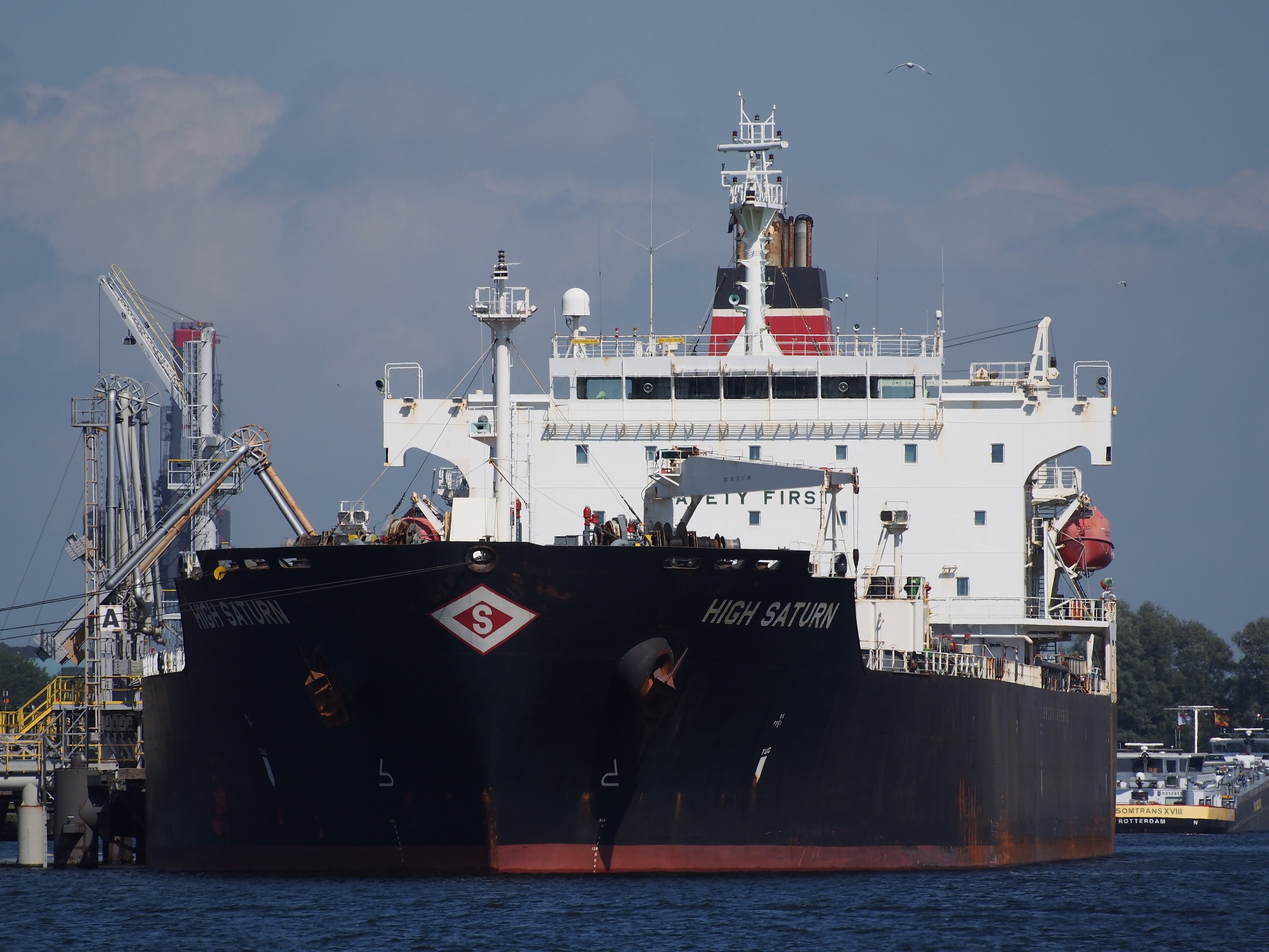 Bristol Channel Departure: KARDIANI            
