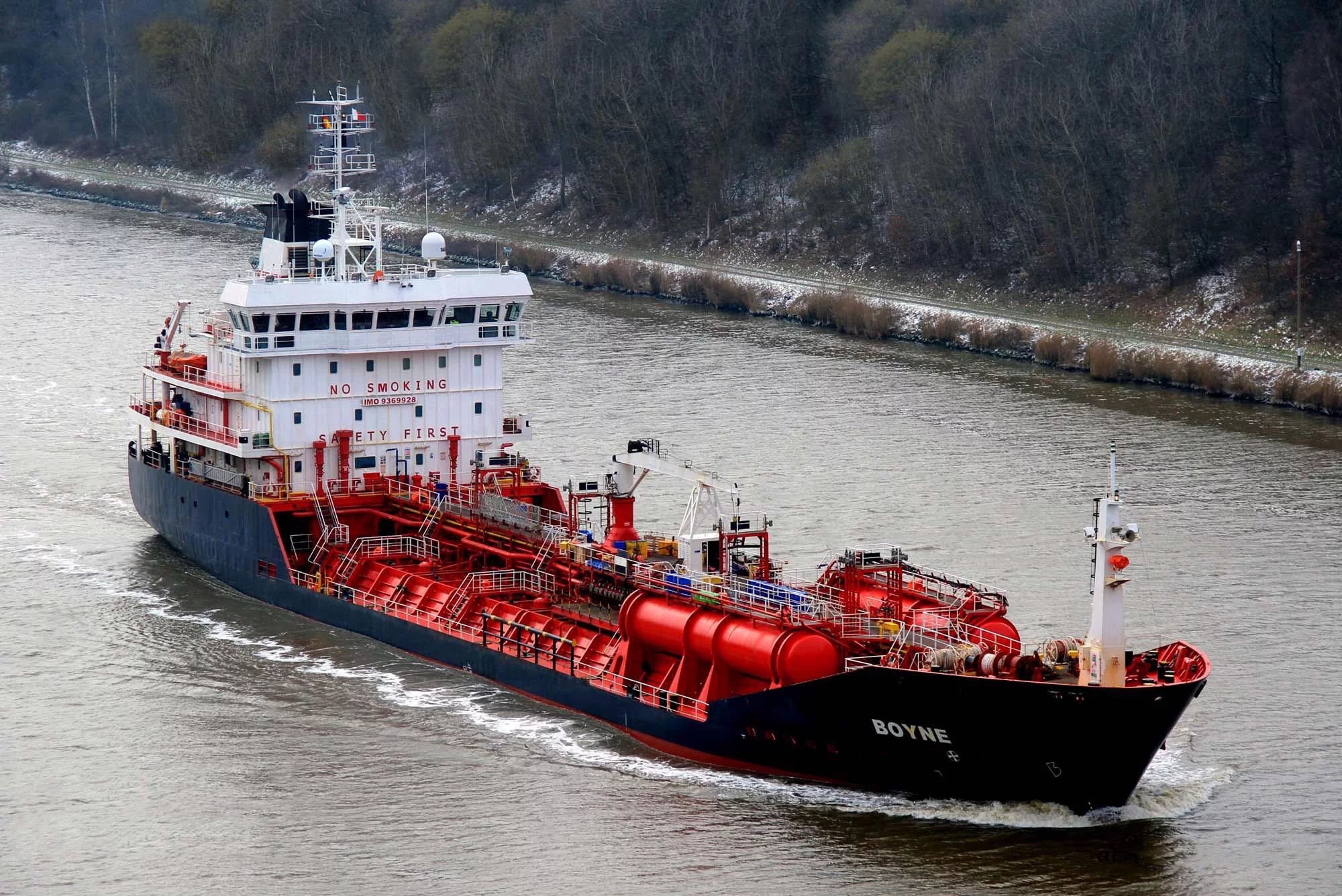 Transit: BOYNE                entering English South Coast at The Dover Strait
