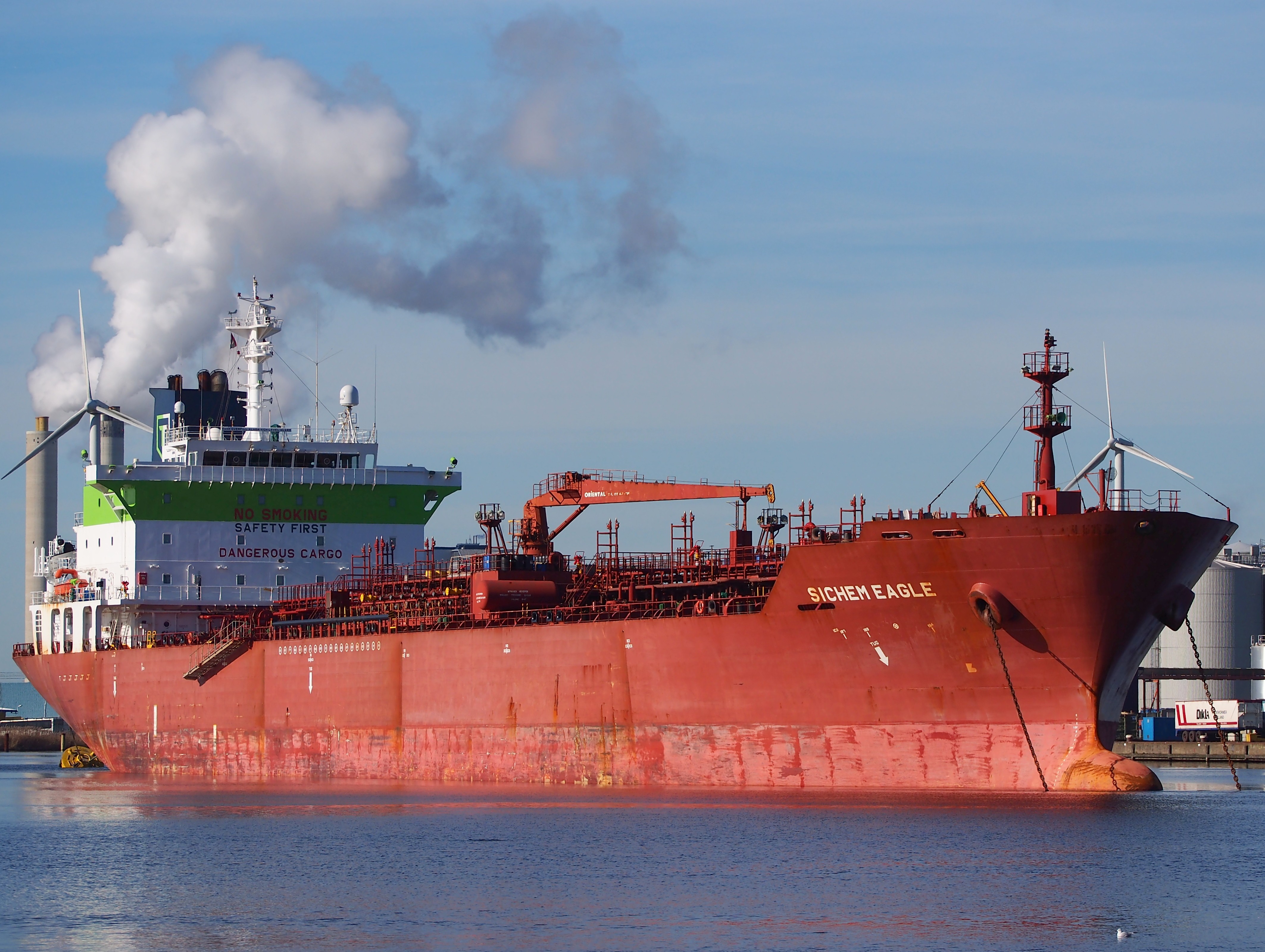 Transit: SONGA EAGLE entering English South Coast at The Dover Strait