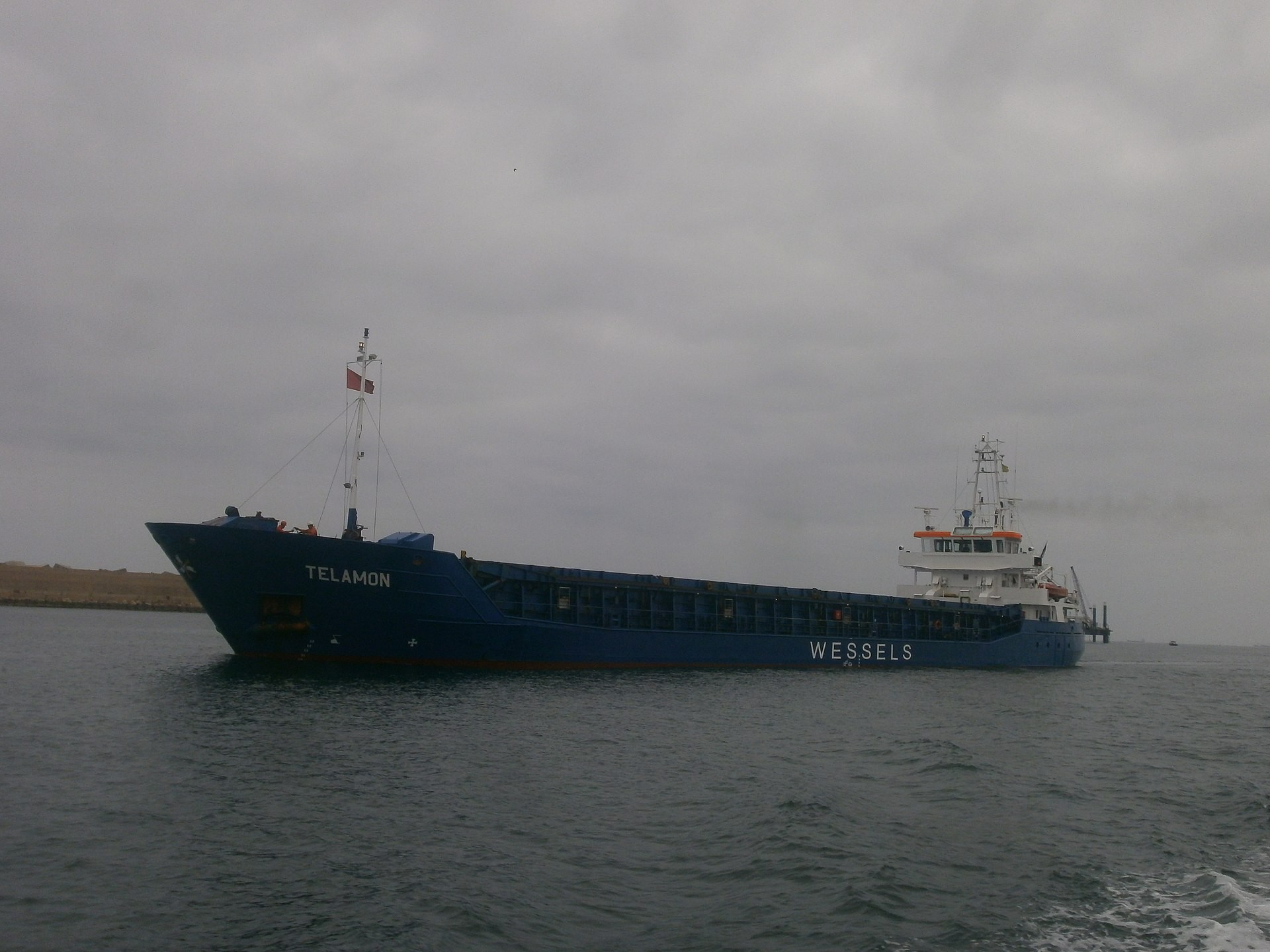 Transit: WILSON DUSAVIK       entering English South Coast at The Dover Strait