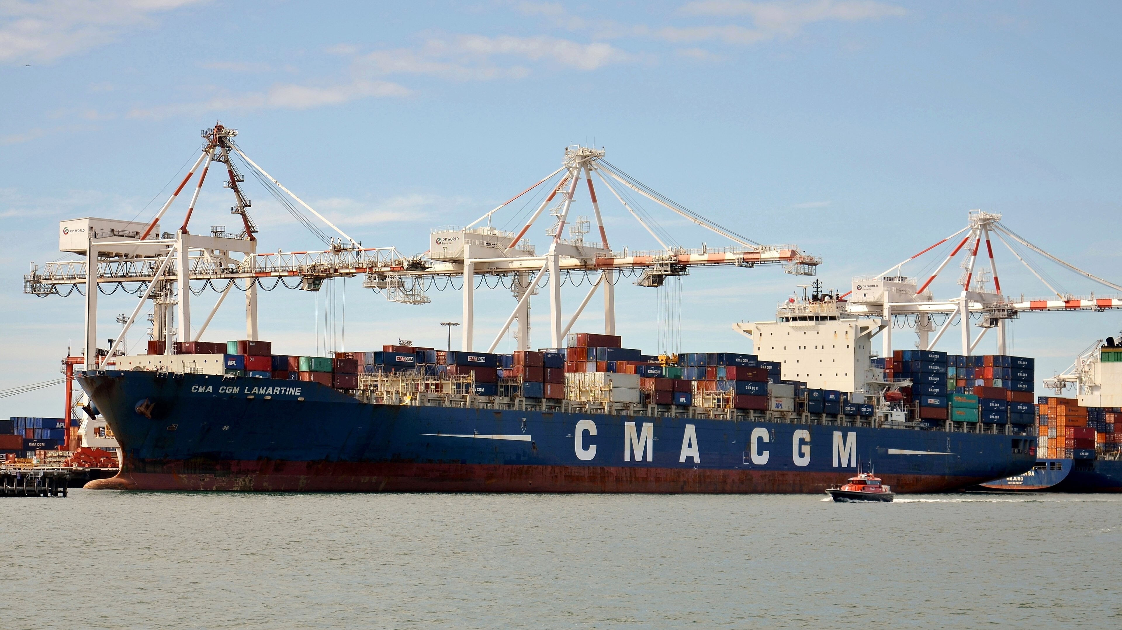 Transit: CMA CGM LAMARTINE entering English South Coast at The Dover Strait