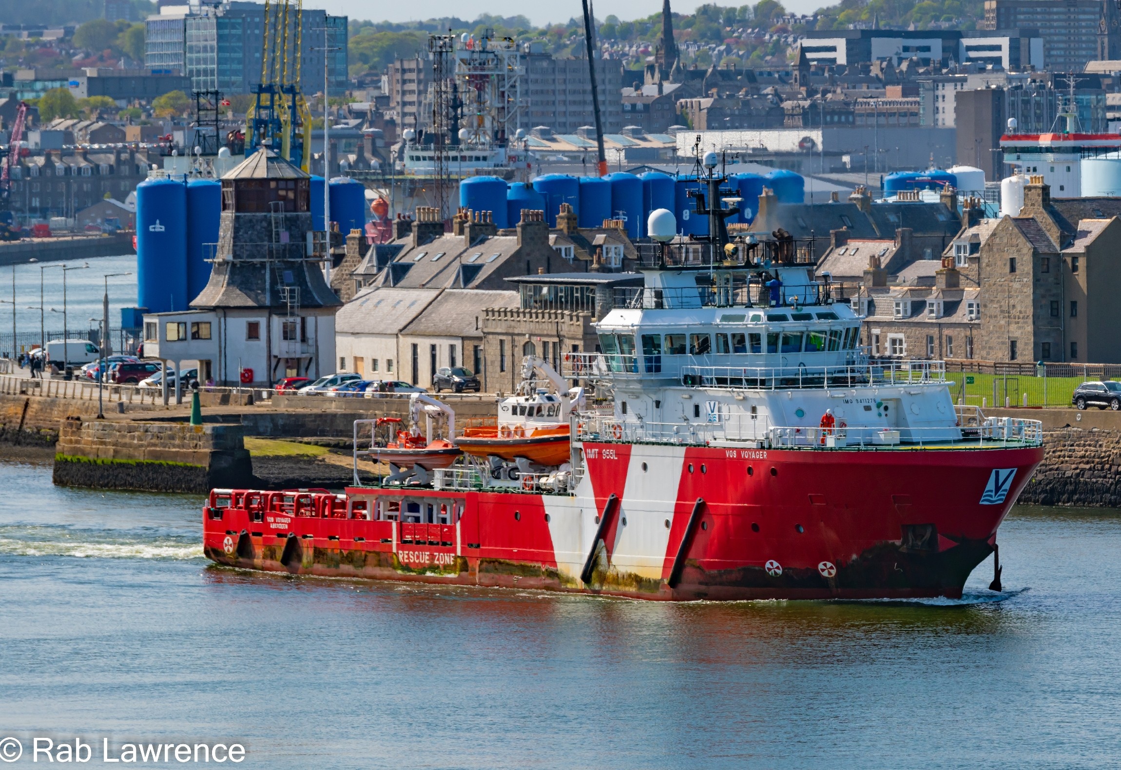 Aberdeen Departure: VOS VOYAGER         