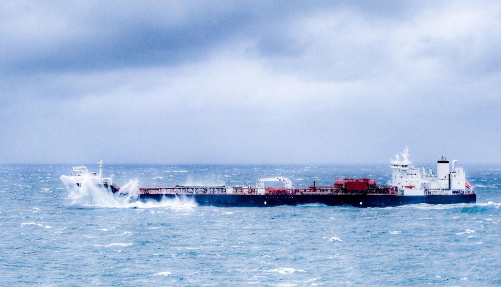  Scottish East Coast - PEARY SPIRIT transiting Aberdeenshire Coast
