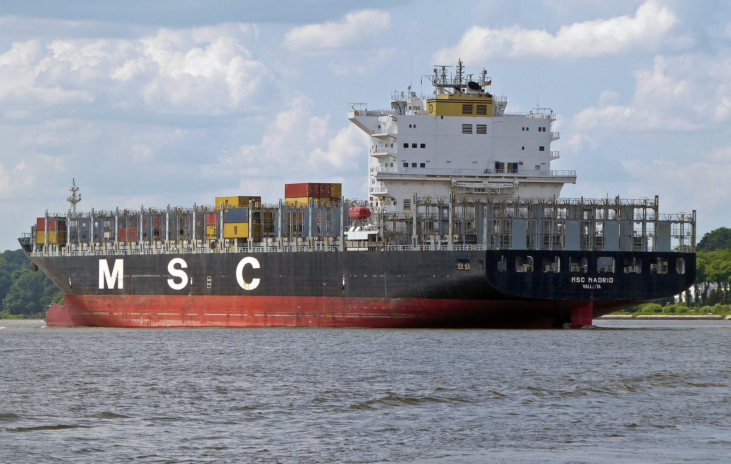 Felixstowe Arrival: MSC MADRID          