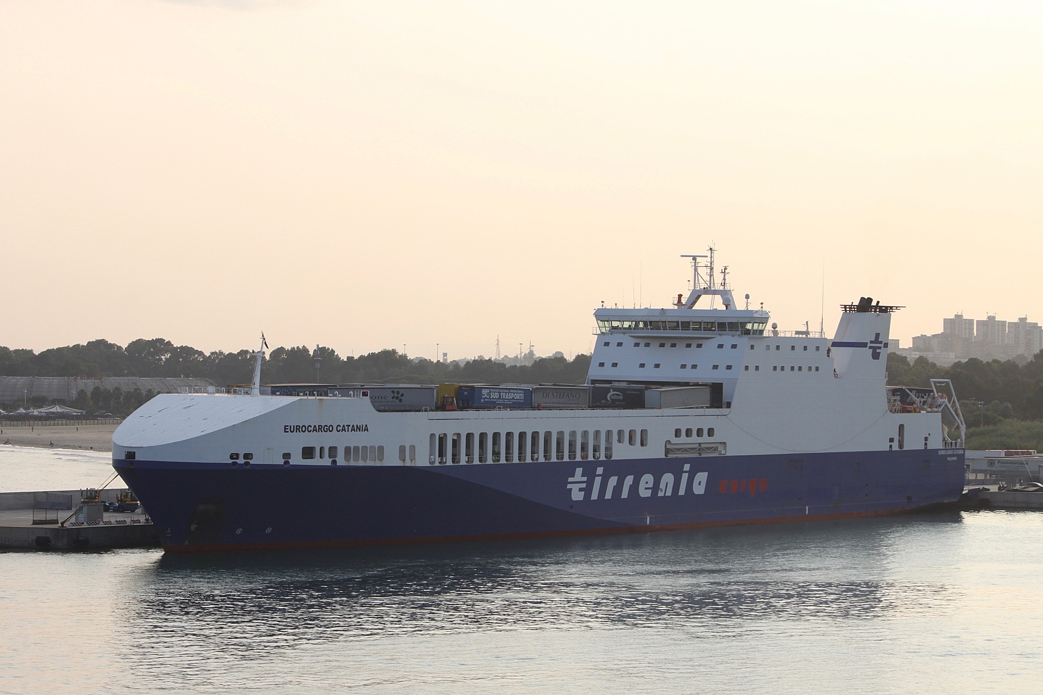  Scottish East Coast - LISTA transiting Aberdeenshire Coast