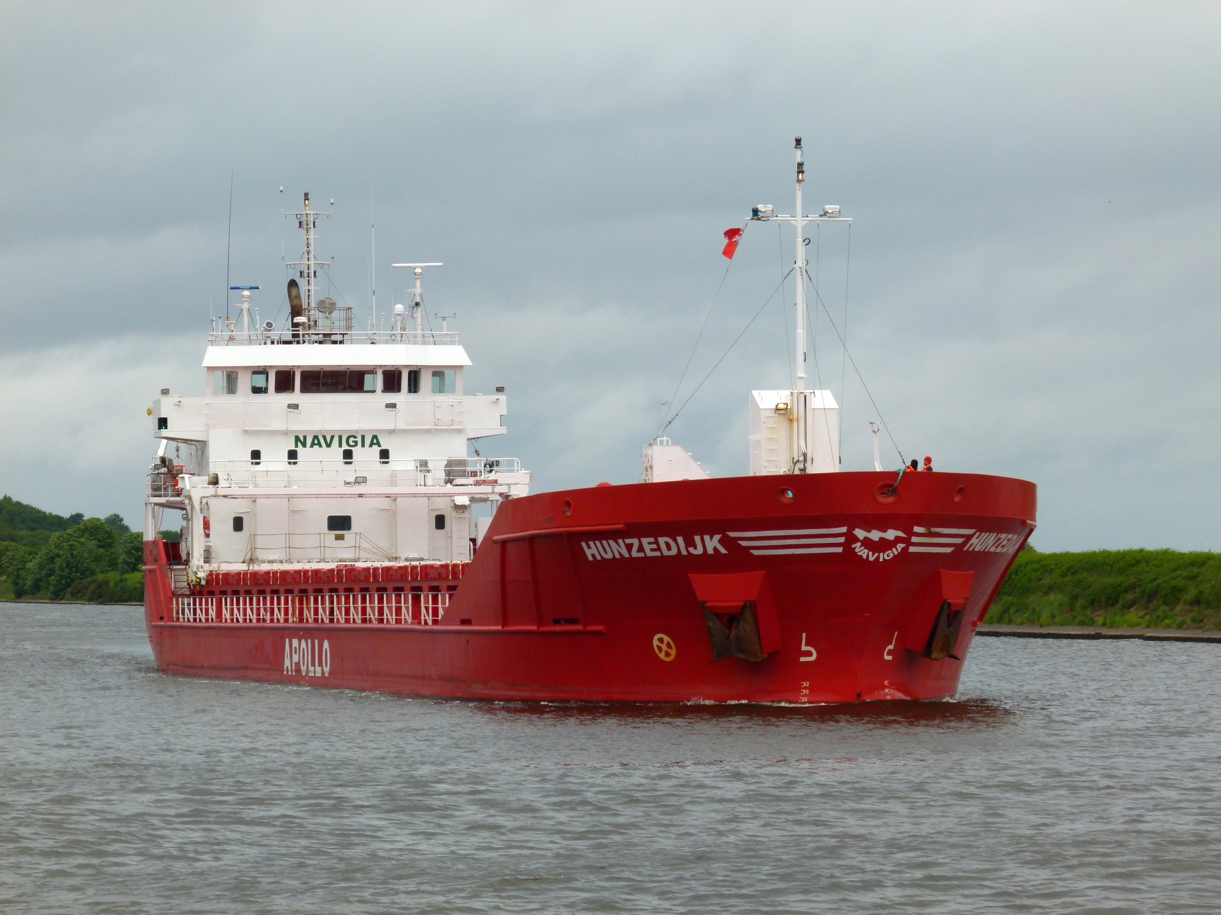 Transit: HUNZEDIJK            entering English South Coast at The Dover Strait
