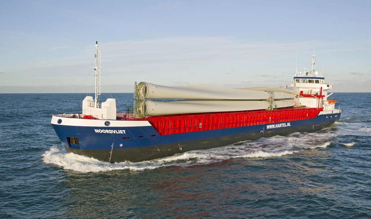Transit: NOORDVLIET entering English South Coast at The Dover Strait