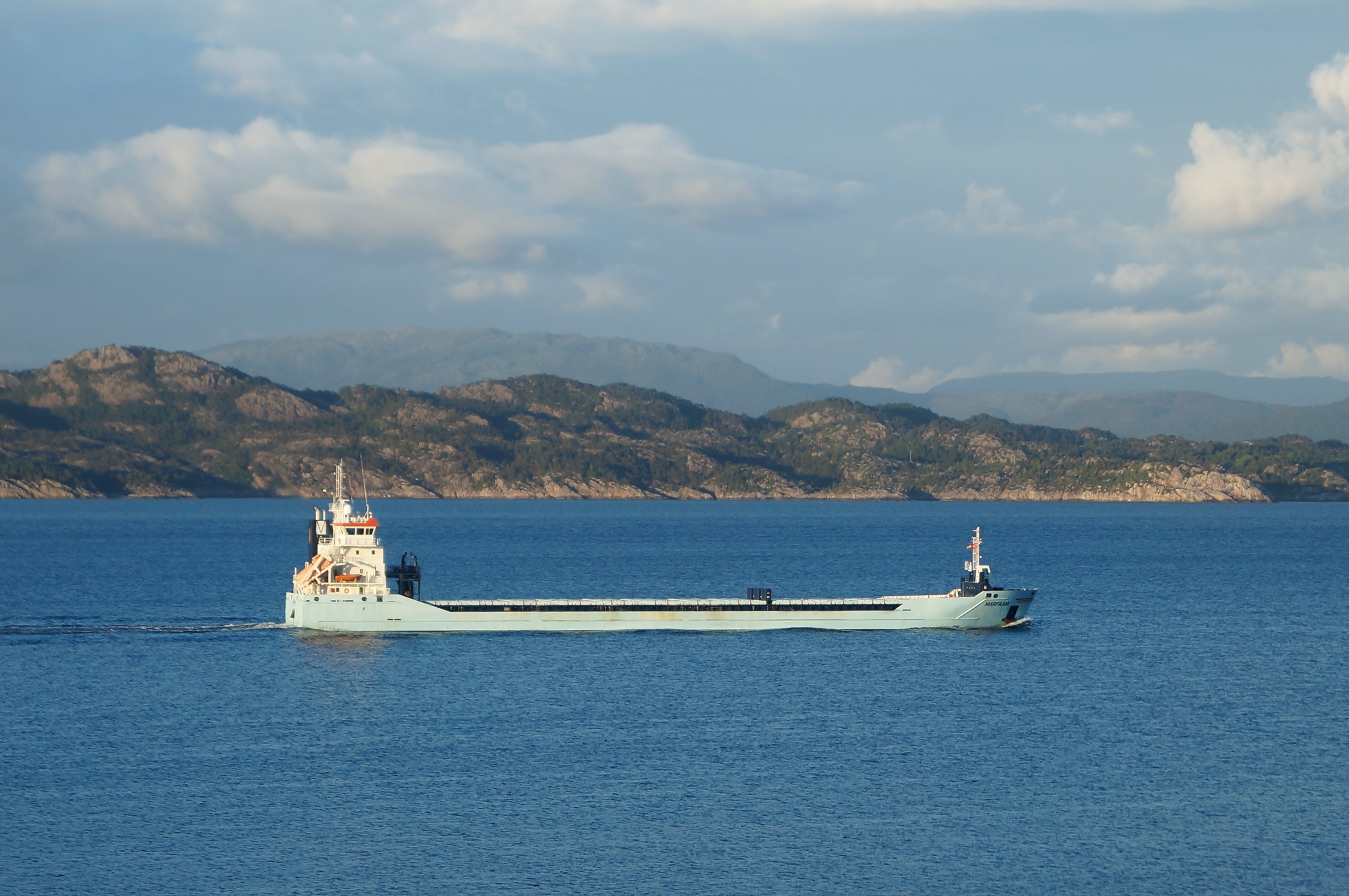 Transit: MARFAAM entering English South Coast at The Dover Strait