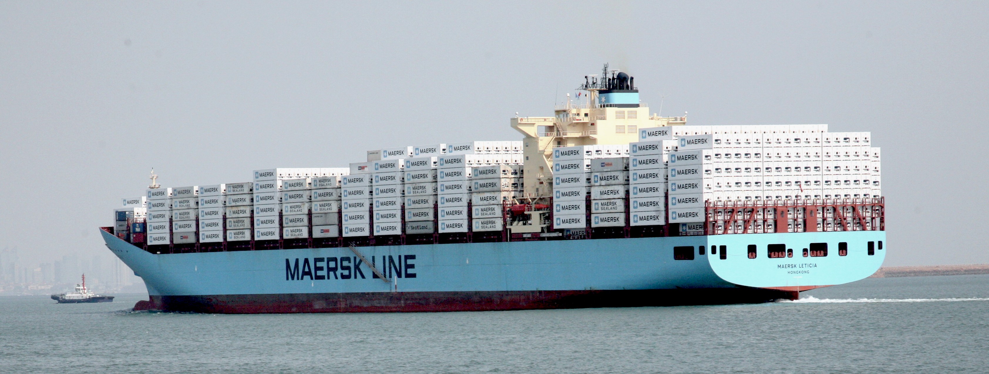 Transit: MAERSK LETICIA       entering English South Coast at The Dover Strait
