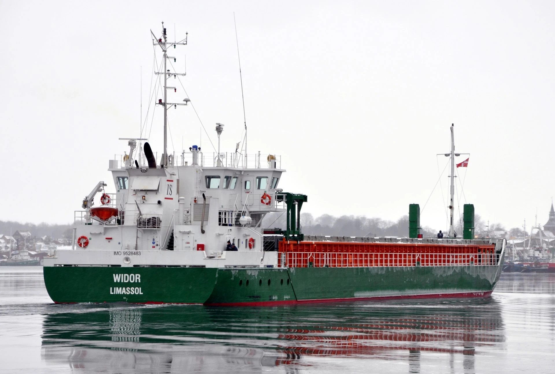 Transit: WIDOR                entering English South Coast at The Dover Strait