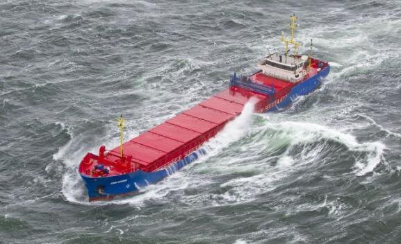 Transit: EEMS SERVANT         entering English South Coast at The Dover Strait