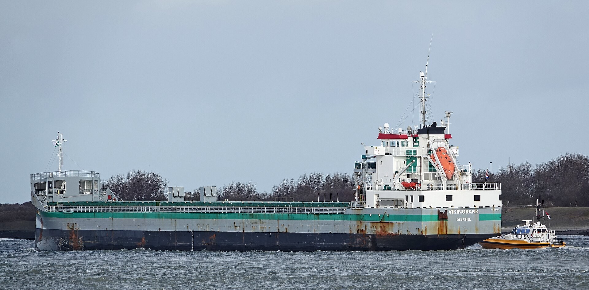  Scottish East Coast - VIKINGBANK transiting Aberdeenshire Coast