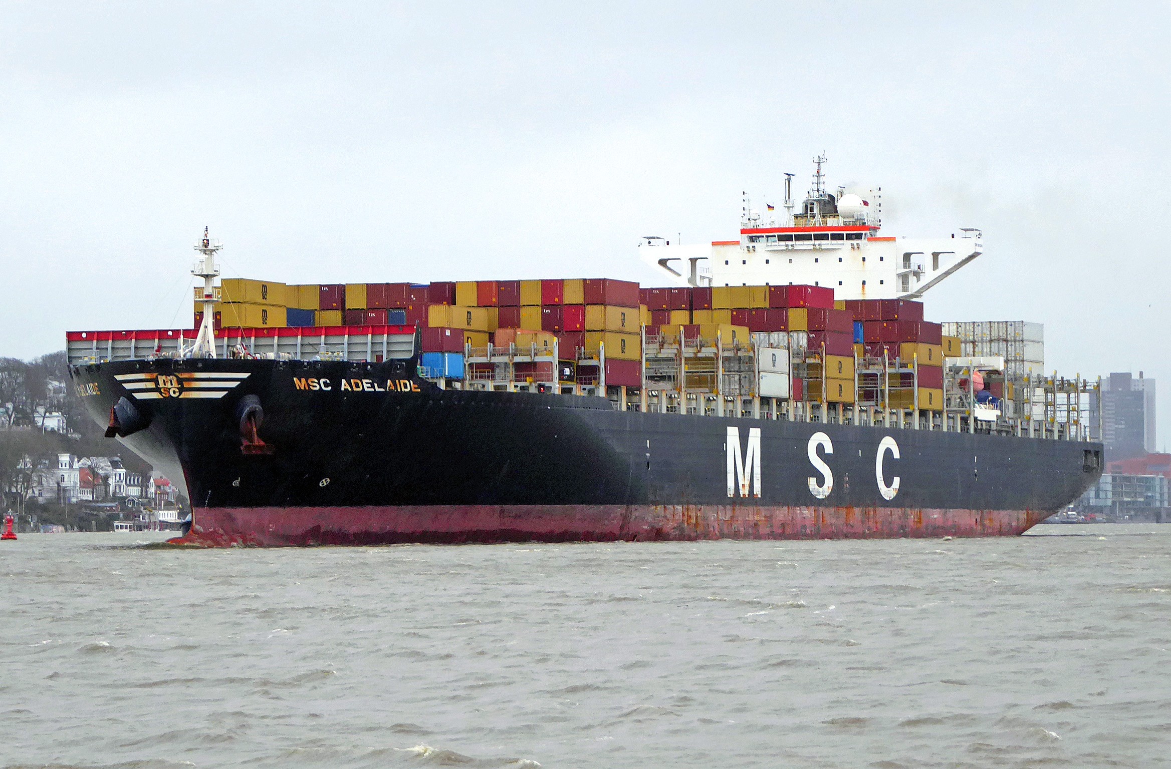 Transit: SAPPHIRE TOWER       entering English South Coast at The Dover Strait