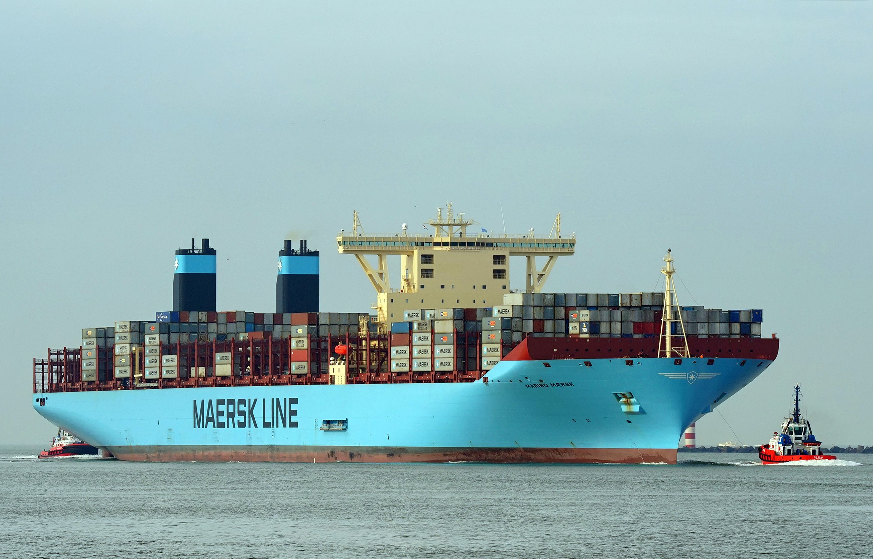Transit: MARIBO MAERSK entering English South Coast at The Dover Strait
