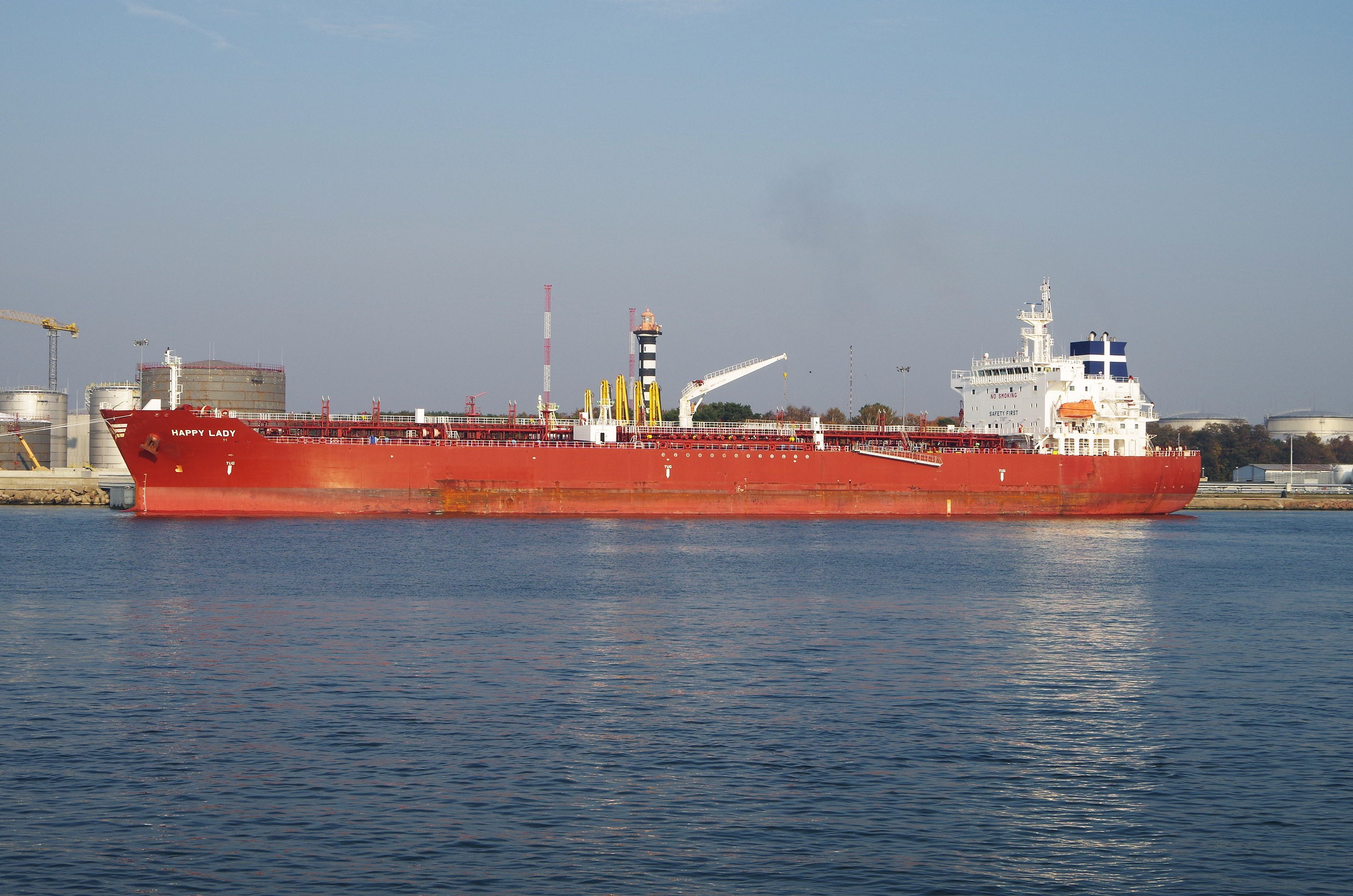 Transit: HAPPY LADY           entering English South Coast at The Dover Strait