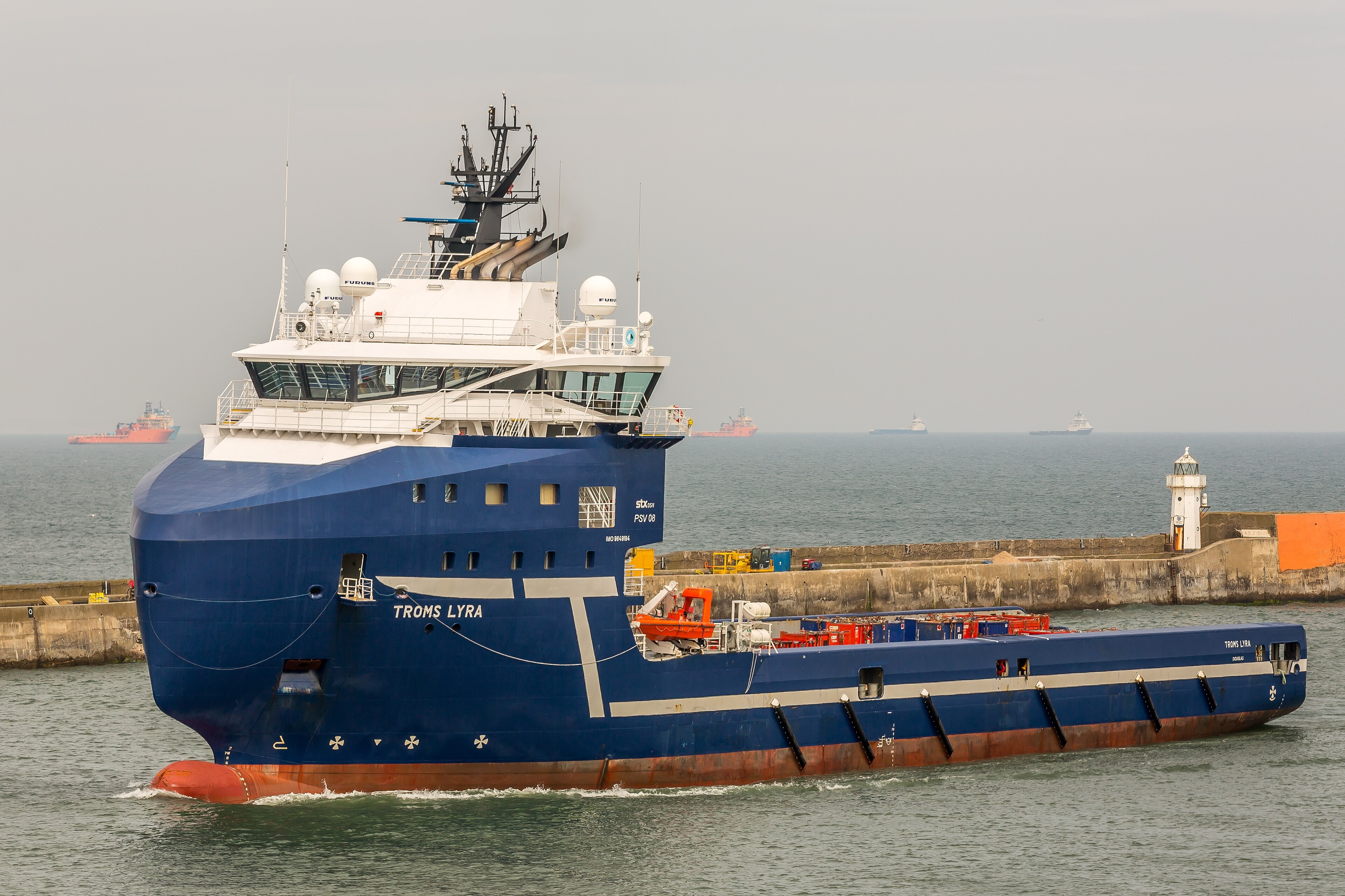  Scottish East Coast - TROMS LYRA transiting Aberdeenshire Coast
