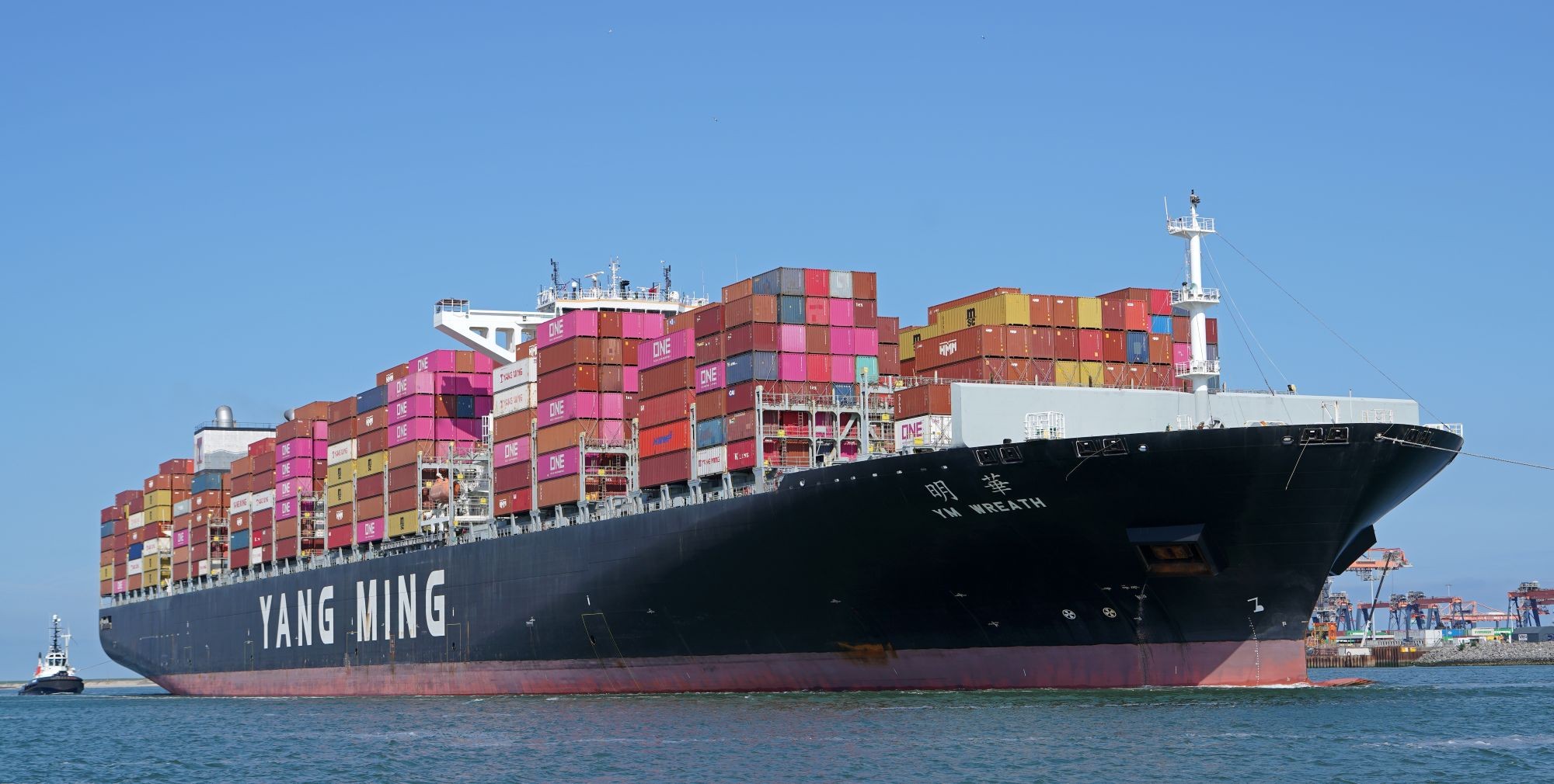  Celtic Sea - YM WREATH            transiting Celtic Sea